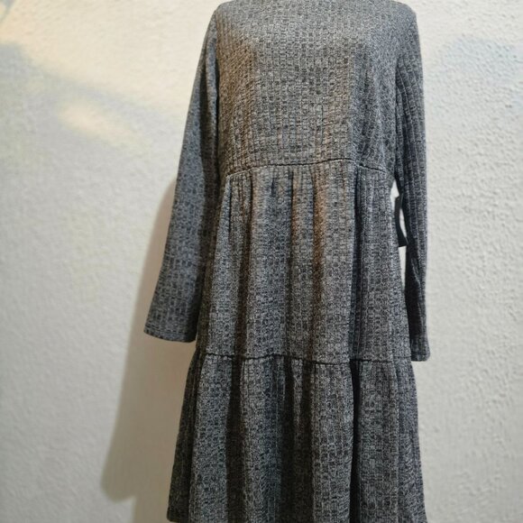 NWT Maggy London Womens Gray Textured Long Sleeve Tiered Dress Size 12 - Picture 5 of 10